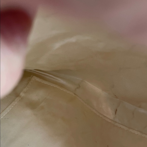 Chic Beaded Clutch in Cream - Picture 7 of 16